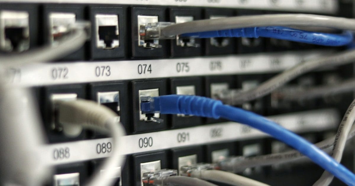 VPS vs Hosting Compartido: Diferencias y Cuál Elegir en 2026